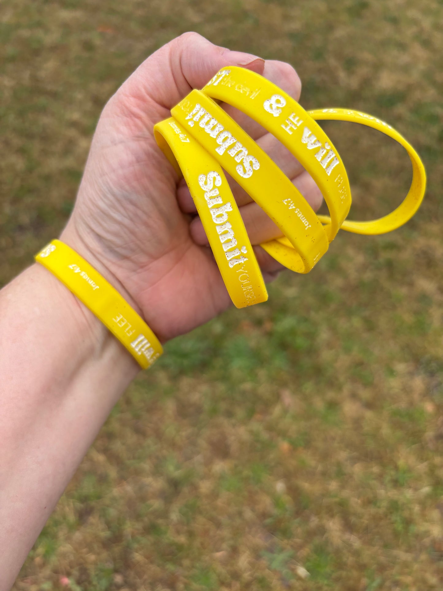 Bible Verse Silicone 'Submit Yourself to God' Wristband - 5 pack